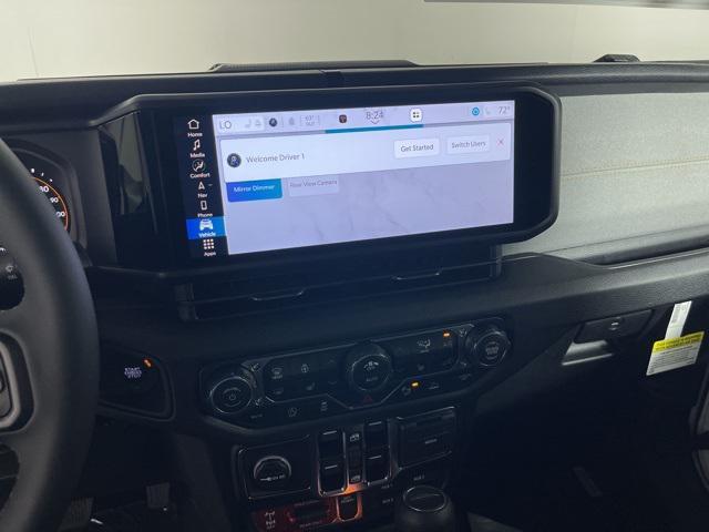 new 2025 Jeep Gladiator car, priced at $49,539