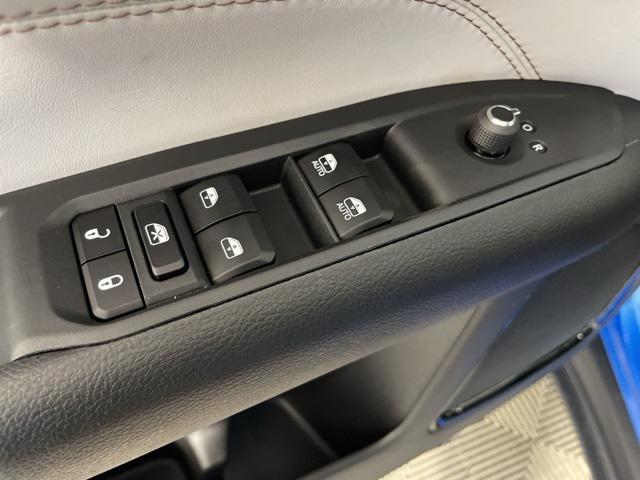 new 2025 Jeep Compass car, priced at $29,995