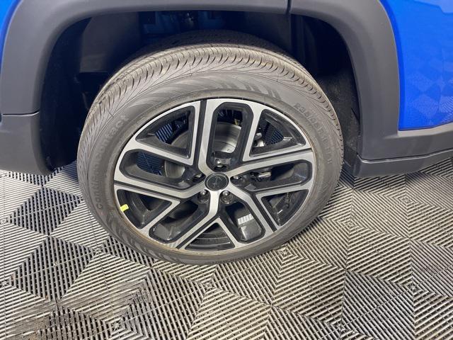 new 2025 Jeep Compass car, priced at $29,995