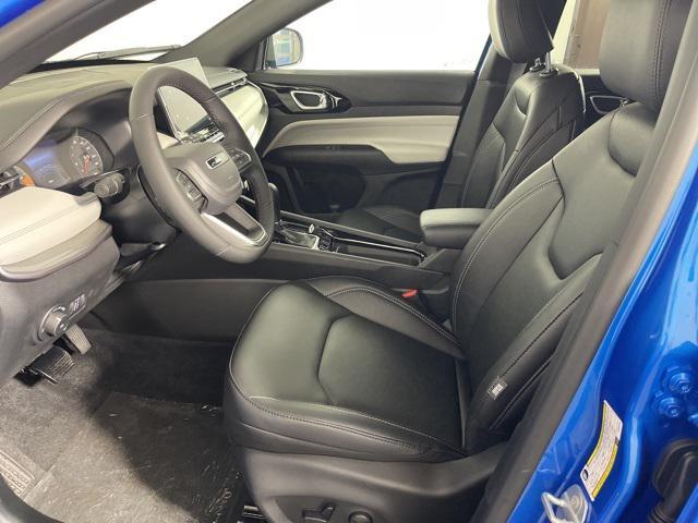 new 2025 Jeep Compass car, priced at $29,995