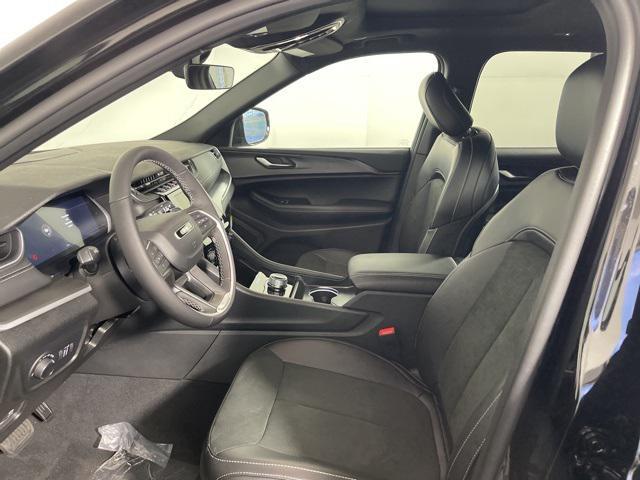 new 2025 Jeep Grand Cherokee car, priced at $44,905