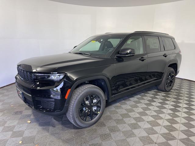 new 2025 Jeep Grand Cherokee car, priced at $44,905