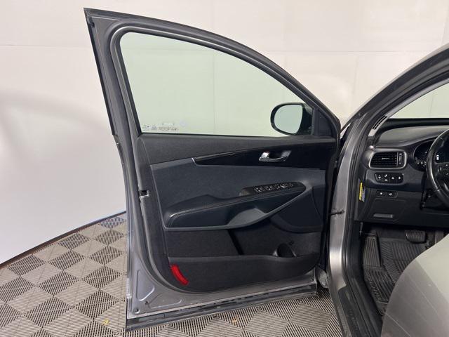 used 2018 Kia Sorento car, priced at $8,333