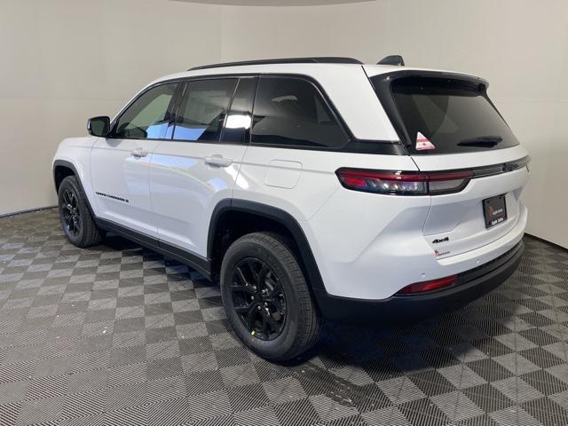 new 2025 Jeep Grand Cherokee car, priced at $41,995
