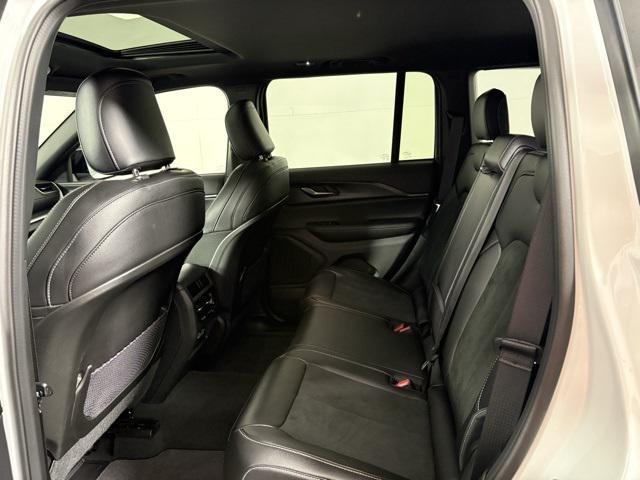 new 2025 Jeep Grand Cherokee car, priced at $40,981