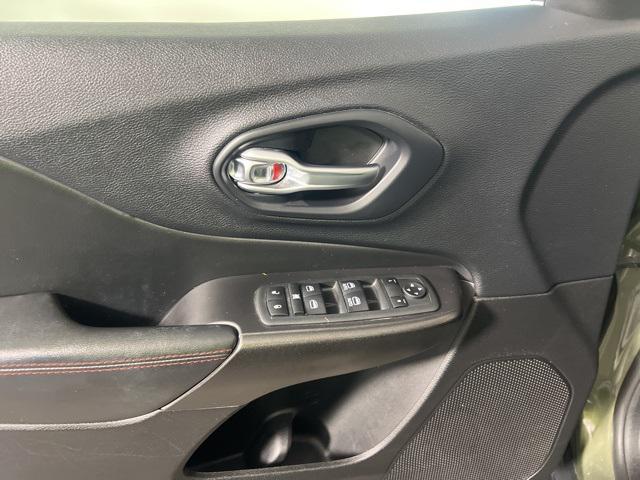 used 2020 Jeep Cherokee car, priced at $22,604