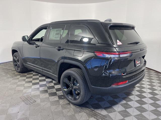 new 2025 Jeep Grand Cherokee car, priced at $45,993