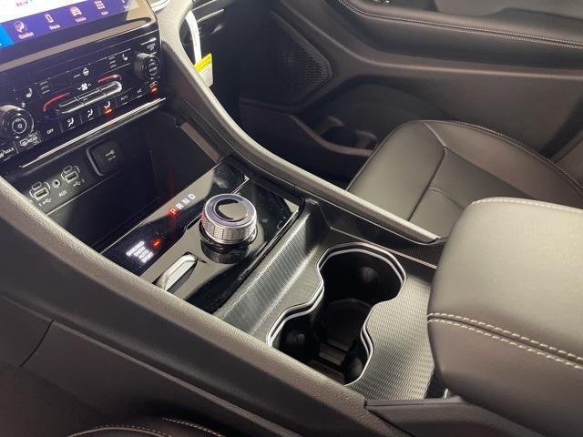 new 2025 Jeep Grand Cherokee car, priced at $45,993