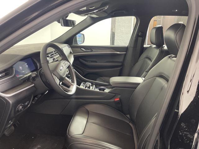 new 2025 Jeep Grand Cherokee car, priced at $45,993