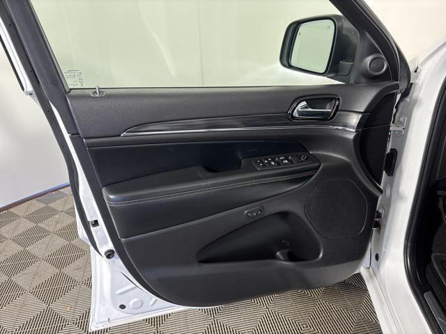 used 2021 Jeep Grand Cherokee car, priced at $24,777