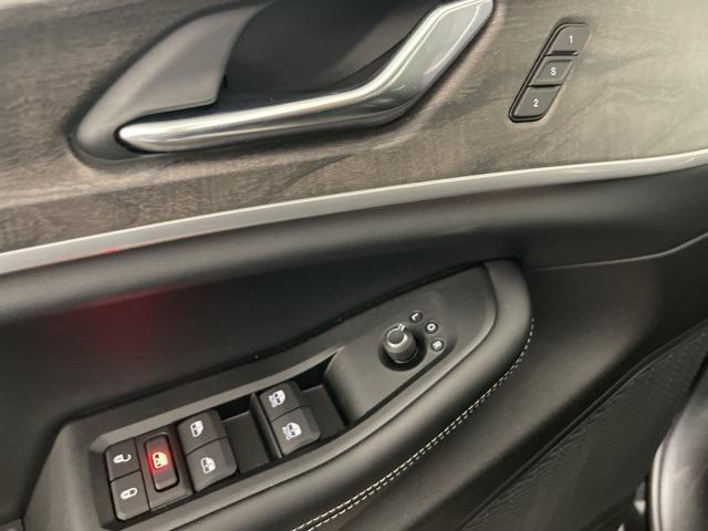 new 2025 Jeep Grand Cherokee car, priced at $45,022