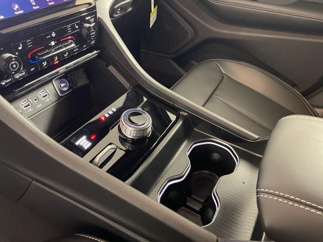 new 2025 Jeep Grand Cherokee car, priced at $45,022