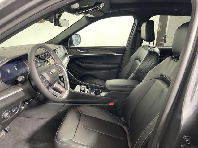 new 2025 Jeep Grand Cherokee car, priced at $45,810