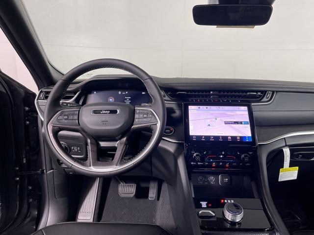 new 2025 Jeep Grand Cherokee car, priced at $45,810