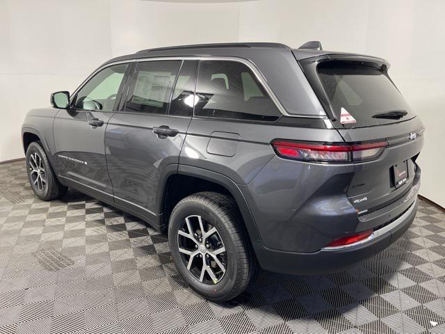 new 2025 Jeep Grand Cherokee car, priced at $45,810