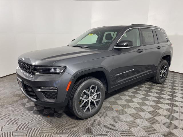 new 2025 Jeep Grand Cherokee car, priced at $45,810