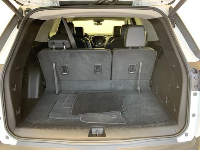 used 2021 Chevrolet Traverse car, priced at $23,494