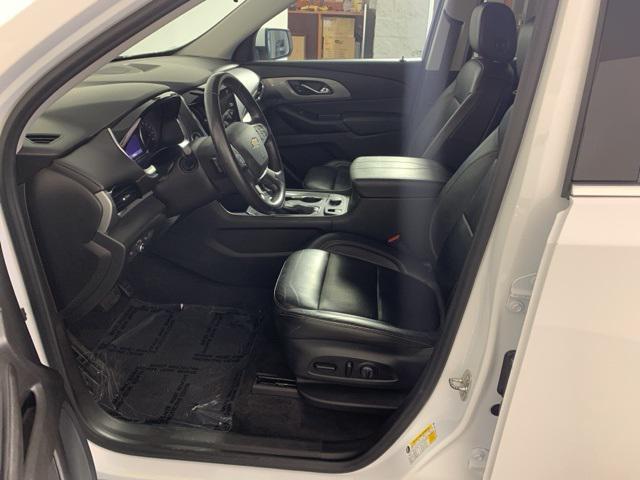 used 2021 Chevrolet Traverse car, priced at $23,494
