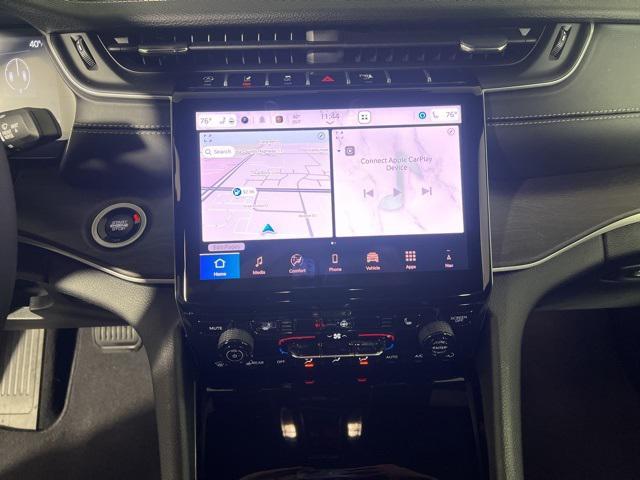 new 2025 Jeep Grand Cherokee car, priced at $40,972