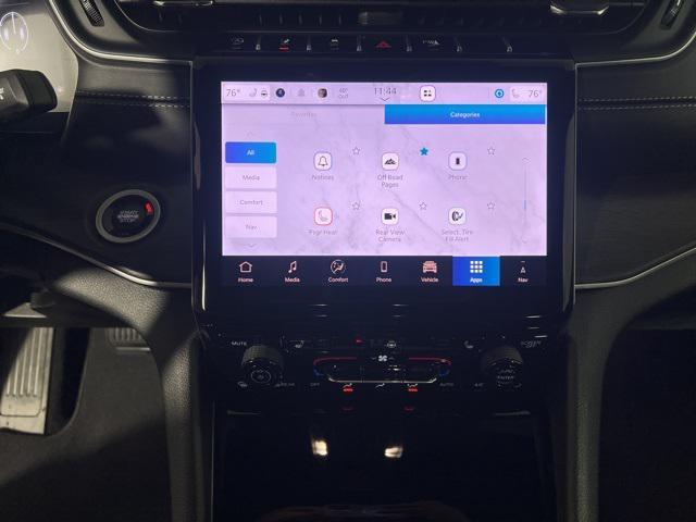 new 2025 Jeep Grand Cherokee car, priced at $40,972