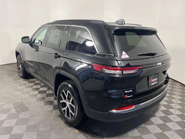 new 2025 Jeep Grand Cherokee car, priced at $40,972