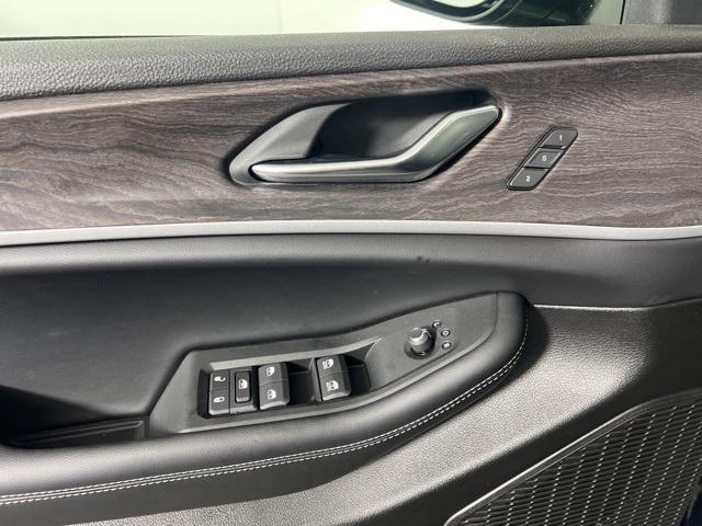 new 2025 Jeep Grand Cherokee car, priced at $40,972