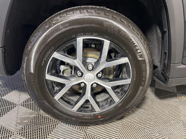 new 2025 Jeep Grand Cherokee car, priced at $40,972