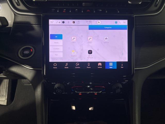 new 2025 Jeep Grand Cherokee car, priced at $40,972