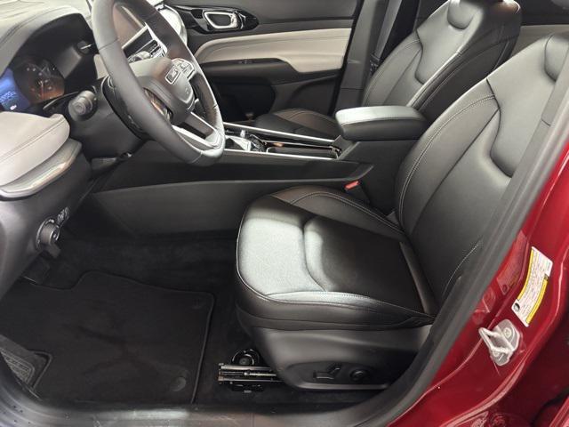 new 2025 Jeep Compass car, priced at $29,035