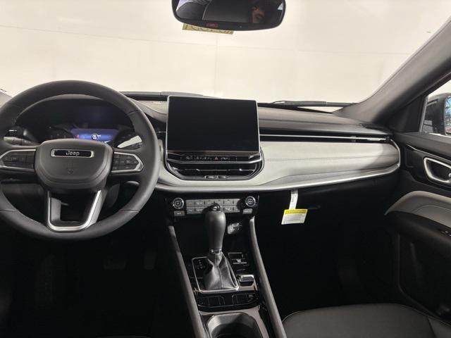 new 2025 Jeep Compass car, priced at $29,035