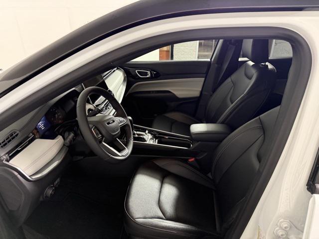 new 2025 Jeep Compass car, priced at $29,750