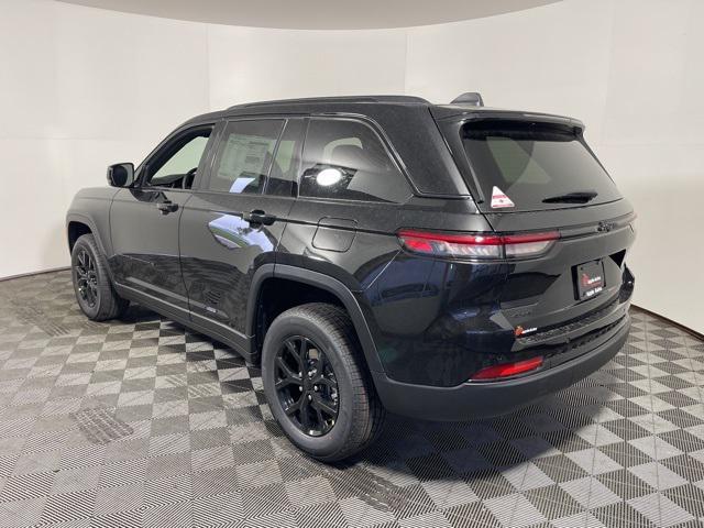 new 2025 Jeep Grand Cherokee car, priced at $40,301
