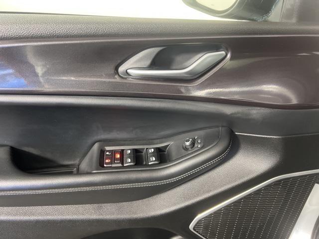 used 2022 Jeep Grand Cherokee car, priced at $32,990