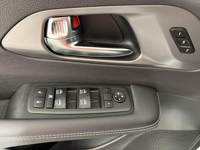 new 2026 Chrysler Pacifica car, priced at $34,685