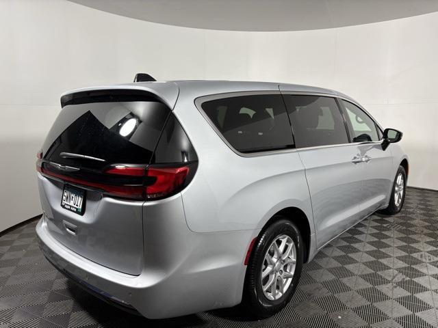 new 2026 Chrysler Pacifica car, priced at $34,685