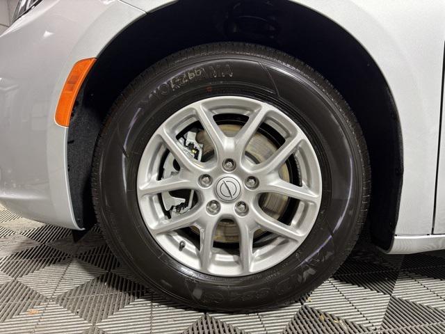 new 2026 Chrysler Pacifica car, priced at $34,685