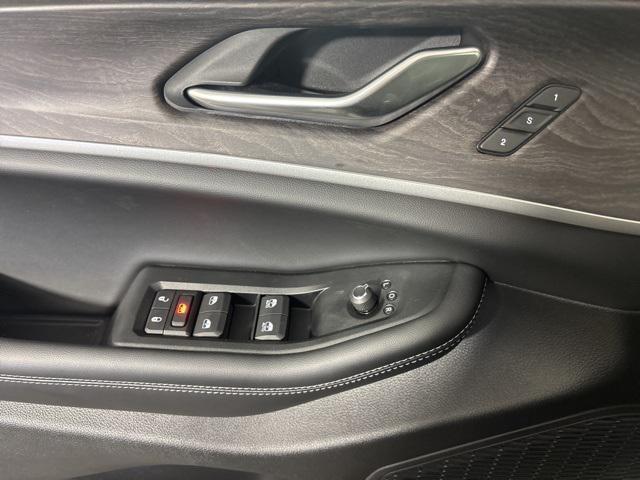 new 2025 Jeep Grand Cherokee car, priced at $44,238