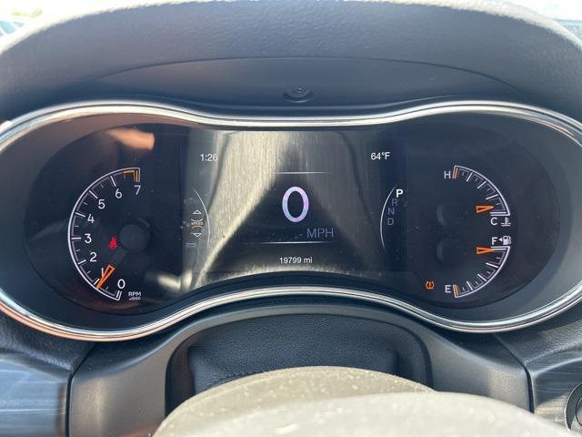used 2022 Jeep Grand Cherokee car, priced at $33,380