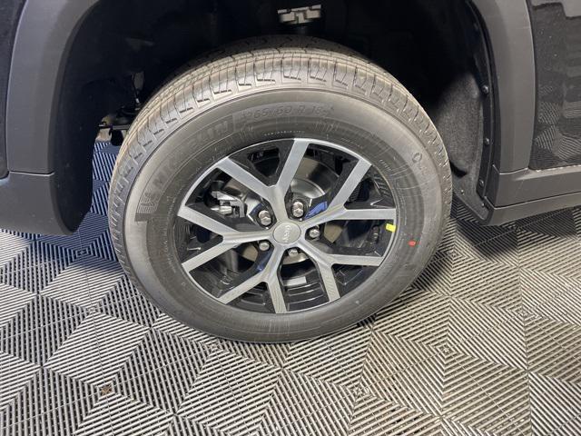 new 2025 Jeep Grand Cherokee car, priced at $43,372