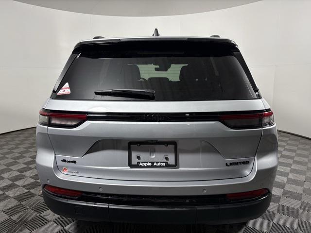 new 2025 Jeep Grand Cherokee car, priced at $46,726