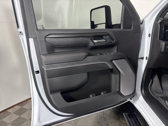 used 2025 GMC Sierra 2500 car, priced at $80,999