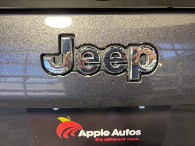 used 2020 Jeep Cherokee car, priced at $21,334
