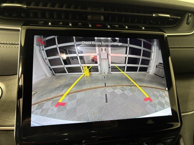 new 2025 Jeep Grand Cherokee car, priced at $41,915