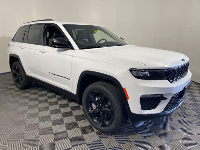 new 2025 Jeep Grand Cherokee car, priced at $49,458