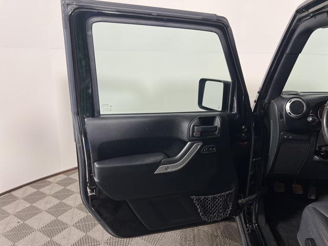 used 2015 Jeep Wrangler Unlimited car, priced at $20,483