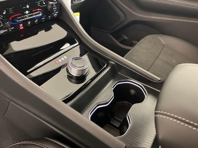 new 2025 Jeep Grand Cherokee car, priced at $44,015