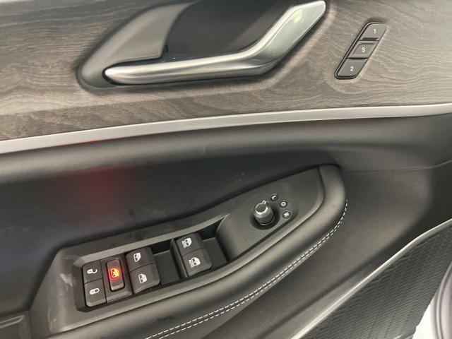 new 2025 Jeep Grand Cherokee car, priced at $49,190