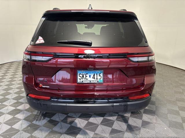 new 2025 Jeep Grand Cherokee car, priced at $40,995