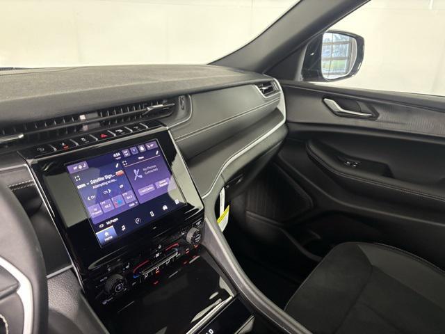 new 2025 Jeep Grand Cherokee car, priced at $40,995
