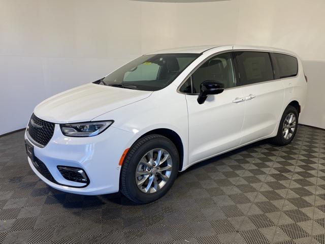 new 2026 Chrysler Pacifica car, priced at $42,443